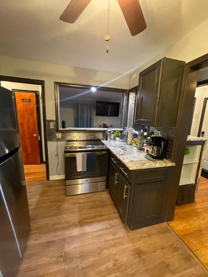 Adults Only Vacation Rental With Hot Tub- No Parties Detroit Exterior photo